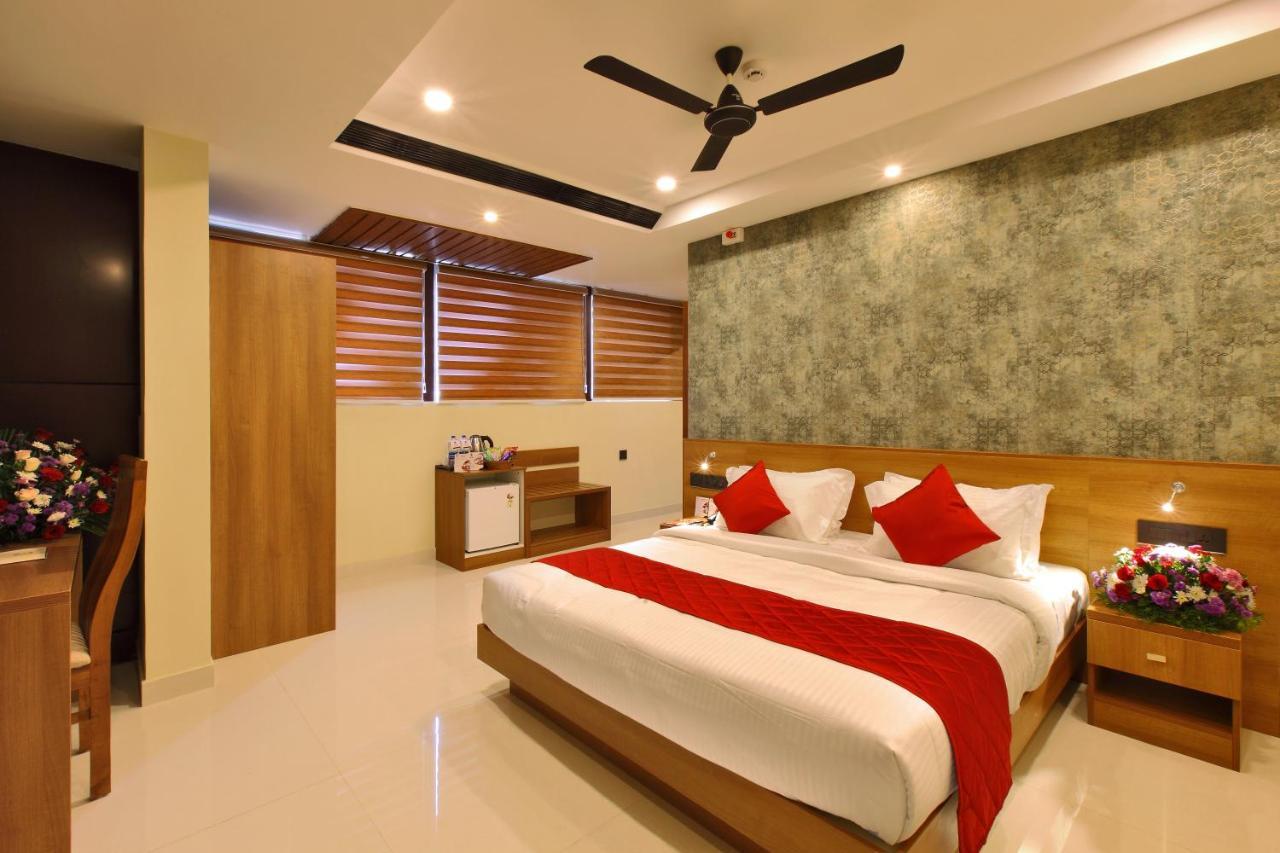 Hotel Novark Munnar Kallar Vattiyar Extérieur photo